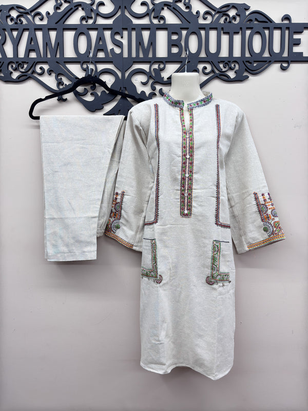 Elegant Khadder Embroidered 2-Piece Outfit